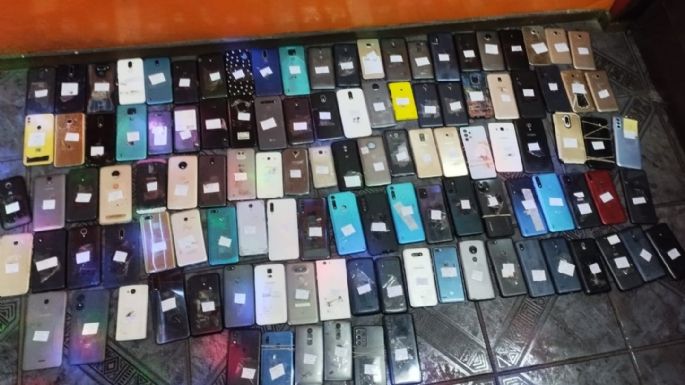 Secuestraron casi 700 celulares en un operativo policial