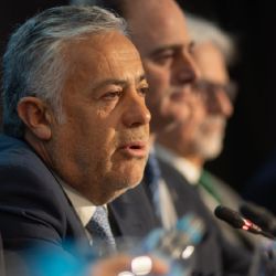 Cornejo continúa abajo en el ránking de gobernadores