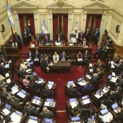 Los senadores tendrán otro aumento y cobrarán más de $9,5 millones 