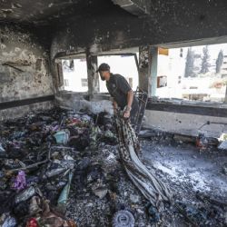 Bombardeos israelíes dejan más de 45 muertos en escuelas y puntos de distribución de alimentos