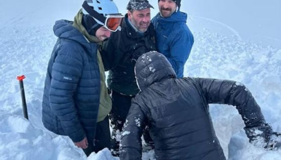 Rescate de una pareja que quedó atrapada tras una avalancha en Ushuaia