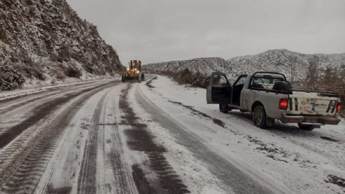 Alerta conductores: rutas cortadas por nieve y hielo