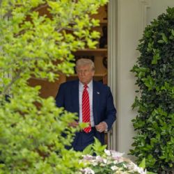 EE.UU. prohíbe el ingreso a ciudadanos de 12 países