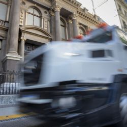 Por lo feriados, los bancos sólo atenderán tres días