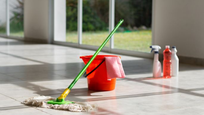 Consejo clave para limpiar el porcelanato y no dejar vetas