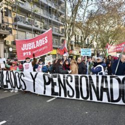 Anses mantiene en $70.000 el bono para jubilados