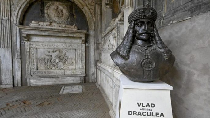 Creen haber encontrado la tumba de Drácula en Nápoles 