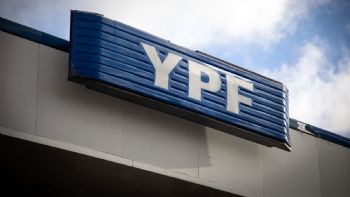 Grupo YPF compró el 100% de Refinor 
