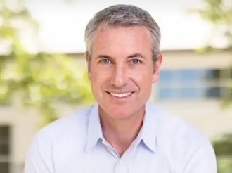 Quién es Andy Byron, el CEO captado infraganti en un recital