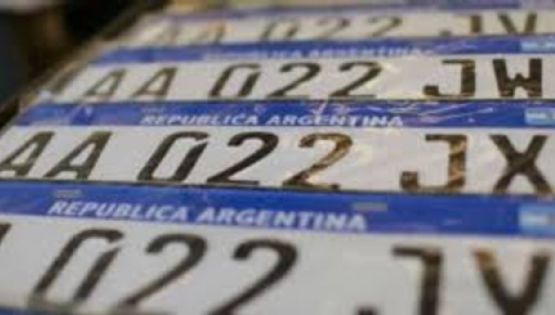 Faltan patentes en todo el país y piden respuestas