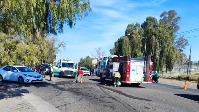 Tuvo una baja de presión mientras manejaba y chocó de frente con otro auto 
