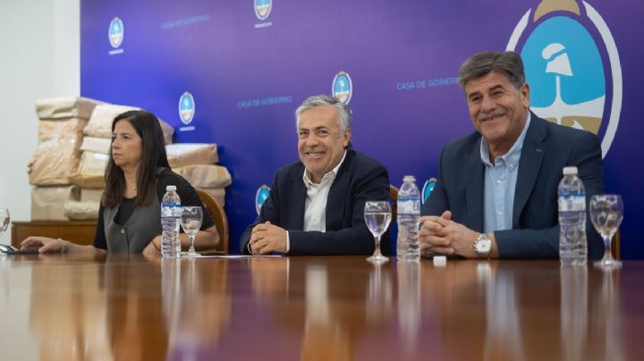 Alfredo Cornejo anunció más obras viales tras la denuncia de Anabel Fernández Sagasti