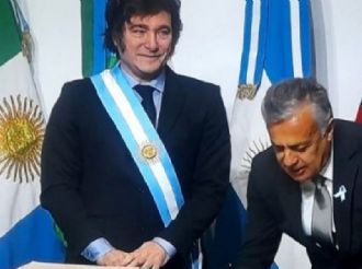 Milei negocia con gobernadores aliados adelantar elecciones, Cornejo aceptó