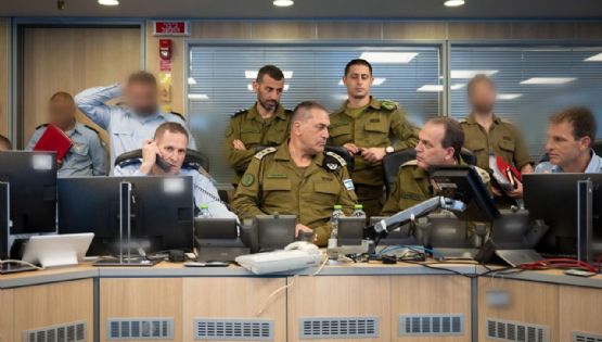 A pesar de las críticas, Israel dice que busca una victoria "total"