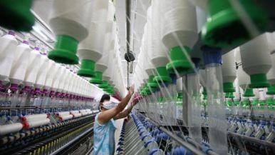 Foto iliustrativa de  Industria y construcción volvieron a caer y la reactivación económica sigue en "efecto serrucho"