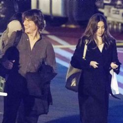Ana de Armas y Tom Cruise habrían iniciado un romance