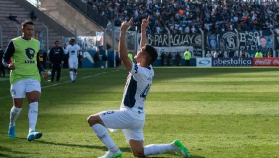 Ganó La Lepra y se metió en cuartos de final