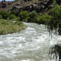 Ahora alertan por pozos dados en el río Tunuyán superior