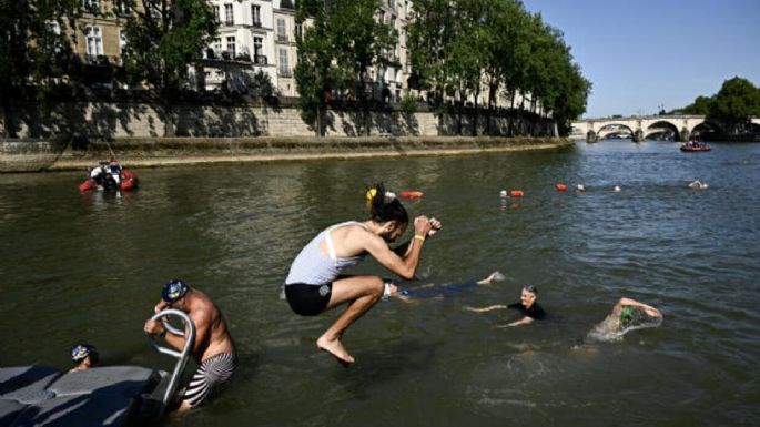 Un siglo después, los bañistas volvieron a nadar en el Sena