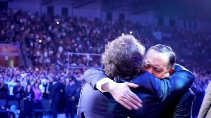 El pastor amigo de Milei y el "milagro" de los 100 mil pesos que se convirtieron en dólares