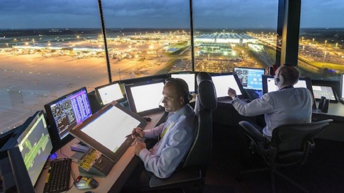 Reunión clave con controladores aéreos