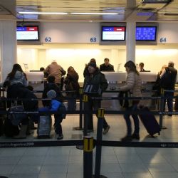 No hubo acuerdo con los controladores aéreos y seguirán los paros