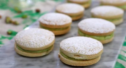Nos sumamos a la fiebre del oro verde: receta de alfajores de pistacho