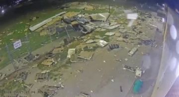 Un vendaval arrancó los techos de una cárcel en Nebraska