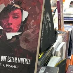 "Yo debería estar muerta": de qué se trata el libro de Julieta Prandi 