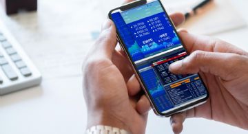 Ordenaron congelar más de 300 mil dólares en criptoactivos