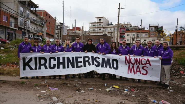 Milei pone quinta y se mete de lleno en la campaña bonaerense