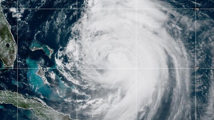 Estados Unidos en alerta ante la llegada del huracán Erin