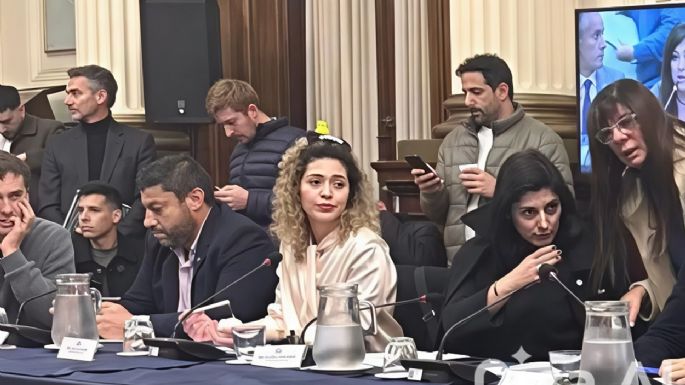 Tres diputados de LLA rompieron el bloque y formaron un nuevo espacio con Arrieta 