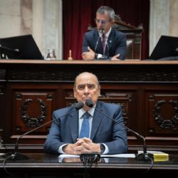 Francos insiste en que el Congreso diga de dónde sacar los fondos