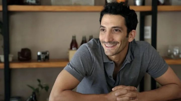 Juan Minujín la rompe en esta serie de Netflix