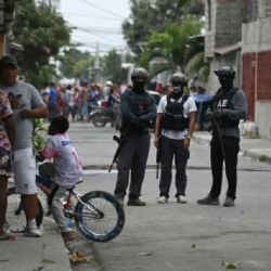 Ataque armado en Ecuador deja cinco muertos