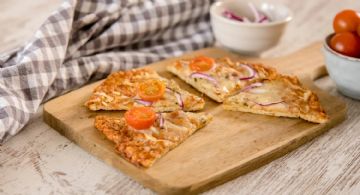 Receta de pizza con base de pollo keto