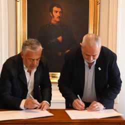 Cornejo anunció una fuerte inversión en la comuna de su nuevo aliado