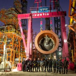 Fotos: YPF instaló el reactor más grande del país 