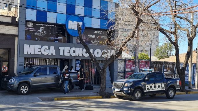 Ordenan la captura internacional del dueño de Megatecnología