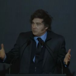 En penumbras, Milei responsabiliza a "la casta" de los últimos escándalos