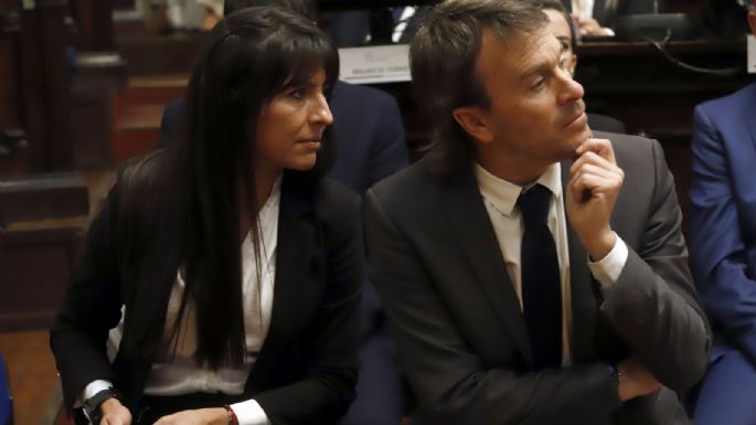Diputados cornejistas "con peluca" no votaron por el finaciamiento universitario