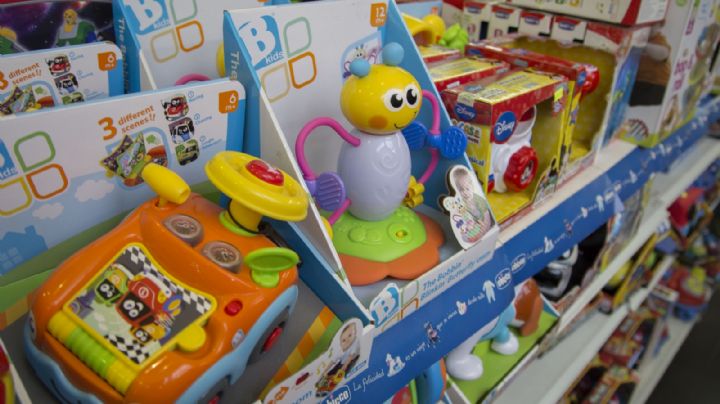 Por la crisis, la ropa desplaza a los juguetes en el Día del Niño