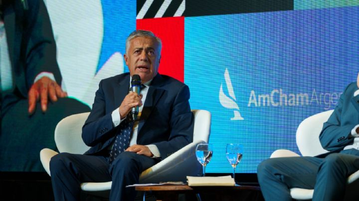 Cornejo apoyó a Milei y dijo estar "harto" de las crisis