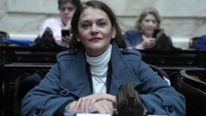 Diputados cornejistas "con peluca" no votaron por el finaciamiento universitario