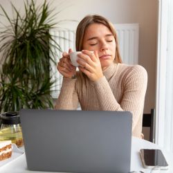 El café no da energía, solo engaña al cerebro