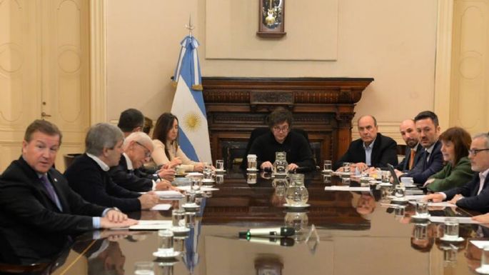 Tras el revés en Diputados, Milei tuvo una sorpresiva reunión de Gabinete 