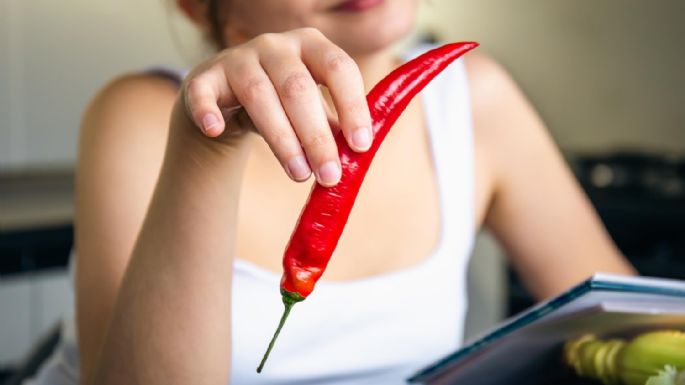 Comer picante mejora la salud del corazón y el cerebro