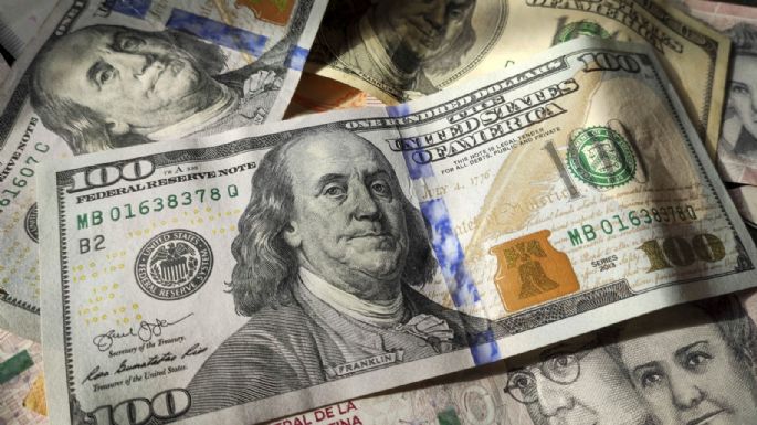 Caputo enturbió el mensaje y el dólar ya vale $ 1.400