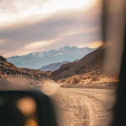 Miércoles primaveral en Mendoza con ascenso térmico y vientos